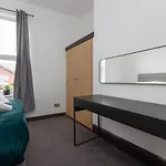 Prism Everyday - One Bed Apartment